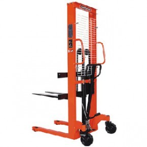 泰興市裝卸運(yùn)輸機(jī)械修造廠(chǎng)